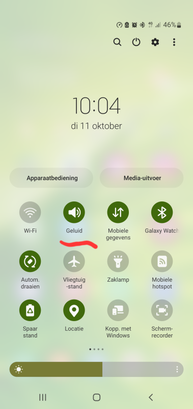 Screenshot_20221011-100447_One UI Home.png